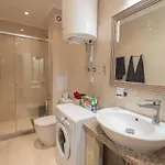 Argisht Partez Self Catering Lägenhet Golden Sands