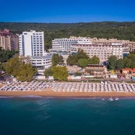 Luxury Beachside Self-catering With Pool Access Apartman Aranyhomok